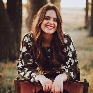 Meet your Posher, Bailey